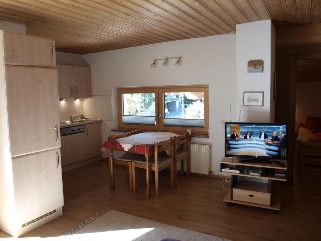 Ferienwohnungen Sommavilla Fulpmes Room photo